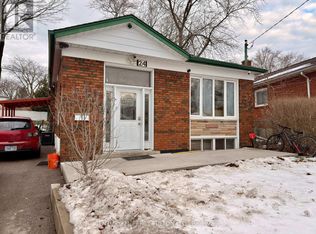 24 Chestermere Blvd, Toronto, ON M1J2X7