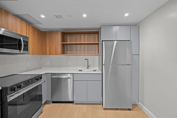 Kitchen, photo 1