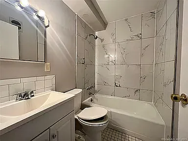 85 Union Ave #A5 — Photo 2