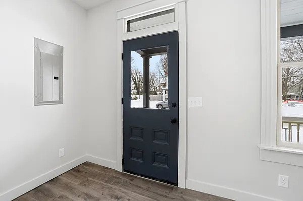 131 S C St #1 — Photo 9