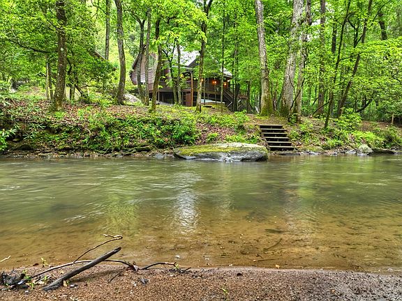 54th image of 300 River Rd