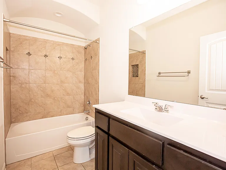 9524 Blaine Dr — Photo 13