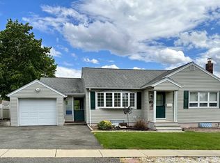 188 Garfield Pl, Totowa, NJ 07512