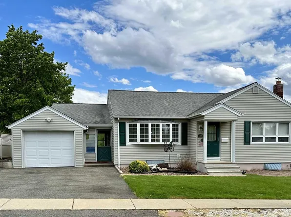 188 Garfield Pl, Totowa, NJ 07512