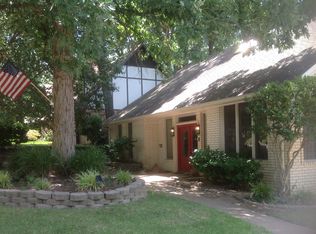 1300 Windsong Ln, Longview, TX 75604