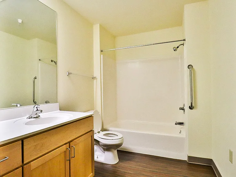 East High Apartments — Photo 135