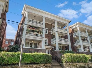 317 E 43rd St APT 1E, Kansas City, MO 64111