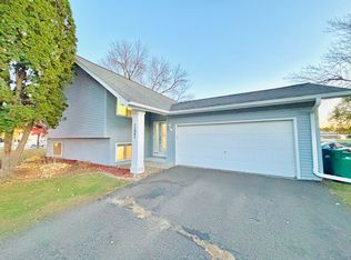 11941 69th Ave N, Maple Grove, MN 55369