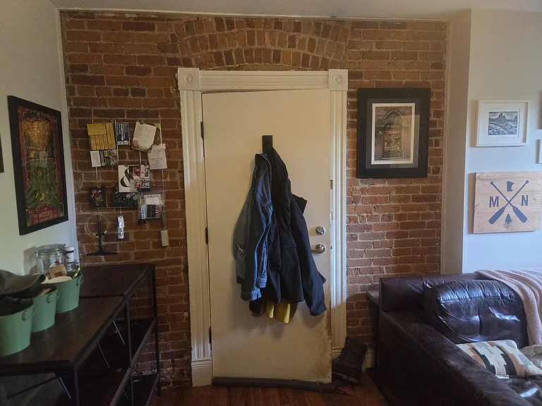 105 Wilkin St #1 — Photo 4