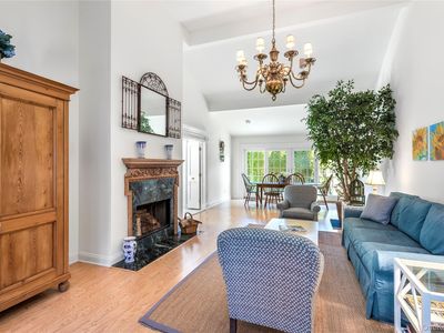 520 Hampton Road #17, Southampton, NY, 11968