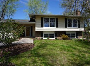 4139 N Firestone Ct, Hoffman Estates, IL 60192