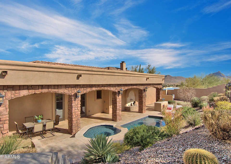 1st image of 11064 N Valley Dr