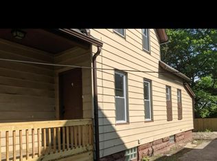 3434 Henninger Rd, Cleveland, OH 44109