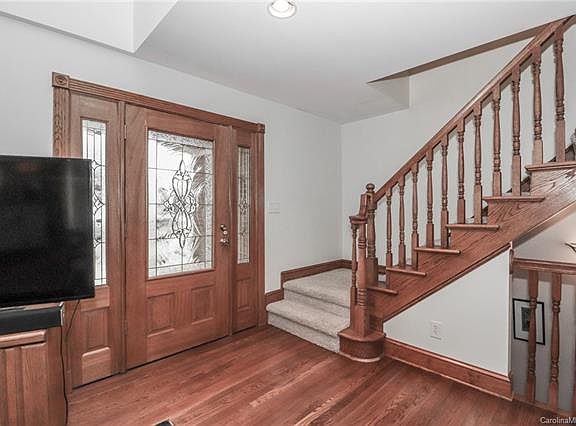4th image of 525 Deauville Rd