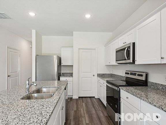 3rd image of 5601 Portlaw Ln