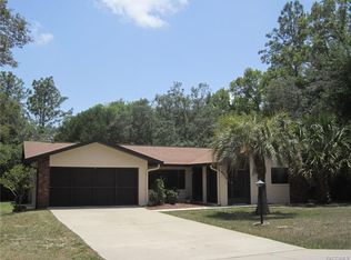 9035 N Arcadia Way, Citrus Springs, FL 34434