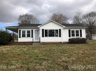 607 22nd St SW, Hickory, NC 28602
