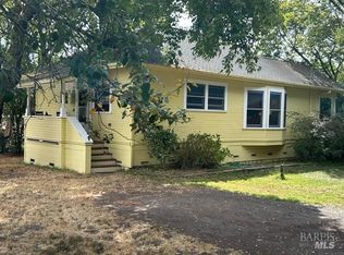 4898 Bodega Avenue, Petaluma, CA 94952