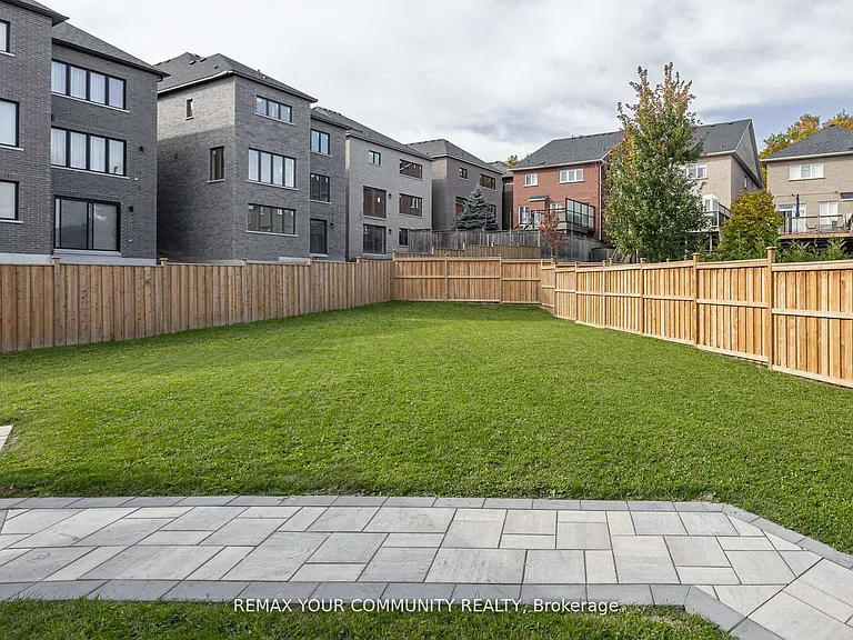 65 Bristlewood Cres — Photo 43