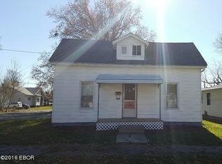 403 W Saint John St, Olney, IL 62450
