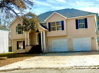 11 Runner Rd, Savannah, GA 31410