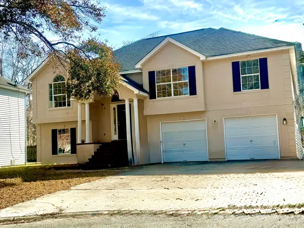 11 Runner Rd, Savannah, GA 31410