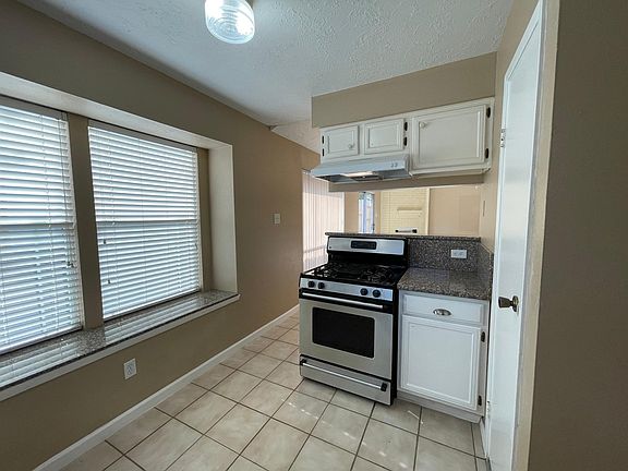 4th image of 5257 Beaverbrook Dr