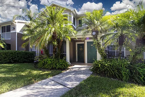 8905 Manor Loop #201 Photo 1