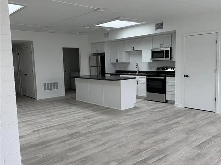 Stoddard Place Apartments — Photo 28