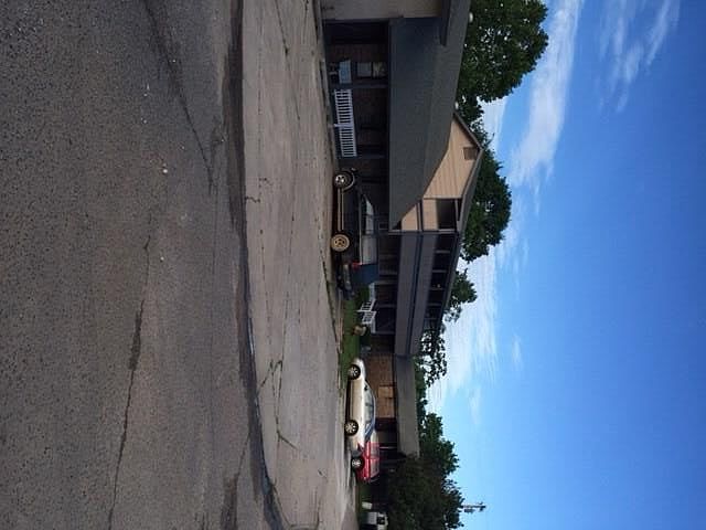 1st image of 500 E Broadway