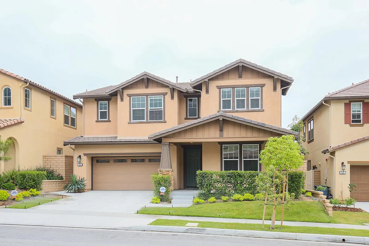 Front of House - 638 E Mandevilla Way