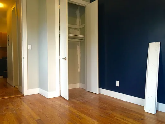 Rented by Nooklyn NYC LLC | media 4