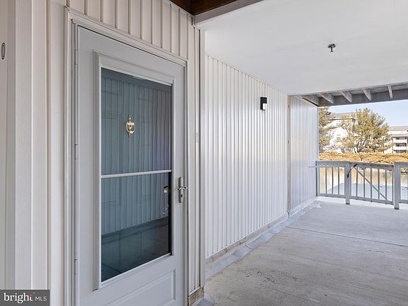 3rd image of 2200 Waters Edge Dr