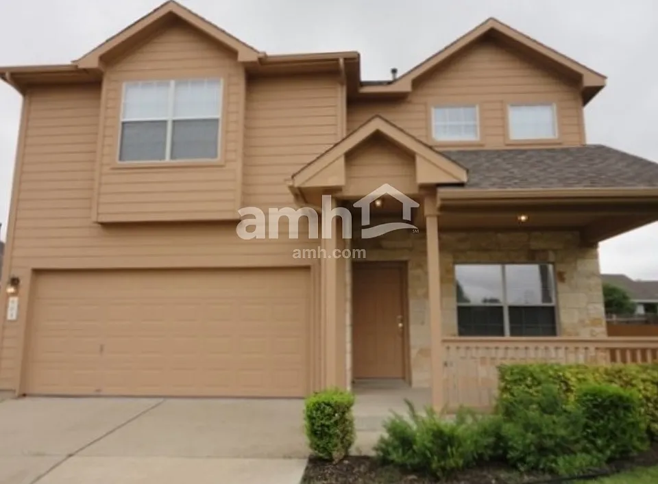 605 Fairmont Dr