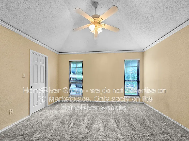 2320 Kenley St — Photo 8