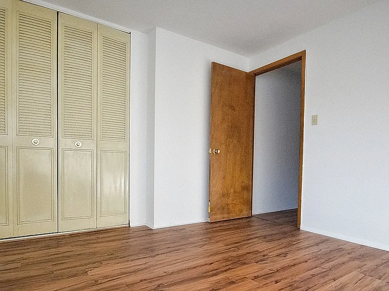 Cultural Gardens Apartments — Photo 19