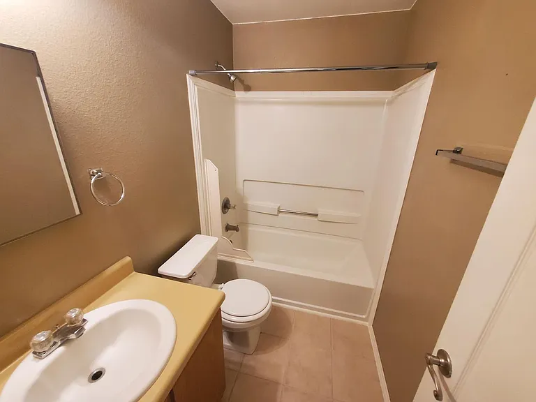 5715 Allbrook — Photo 11