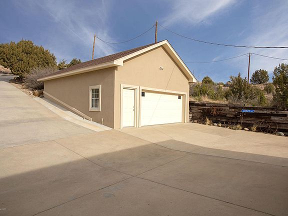 5th image of 123 Wild Plum Dr