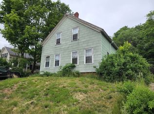 9 Prospect Hill St, Merrimac, MA 01860