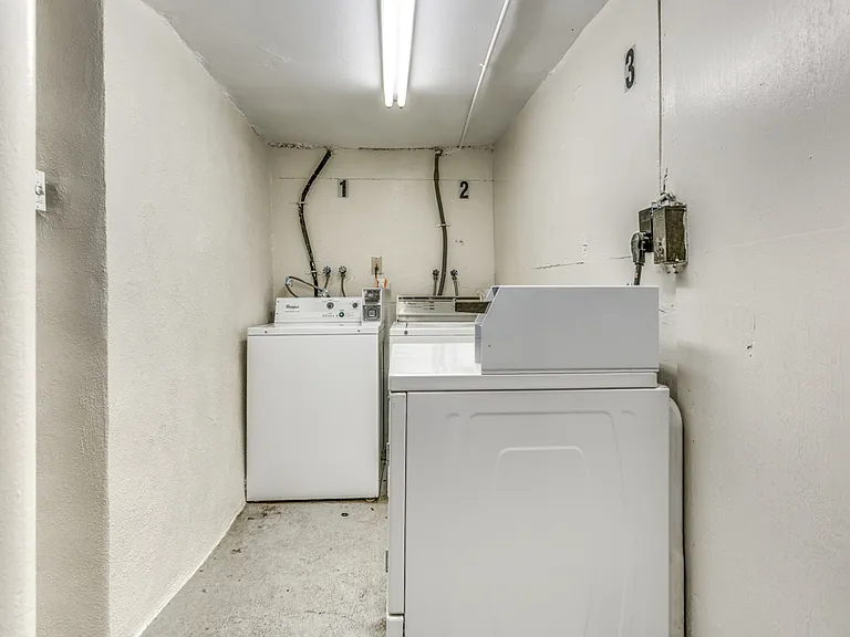 54 Fuller St #3L — Photo 13