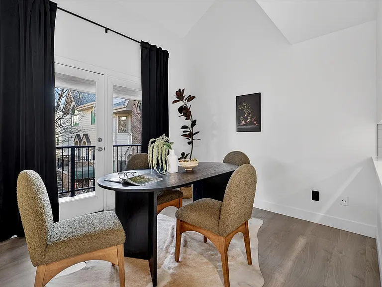 170 S Jackson St #205 — Photo 29