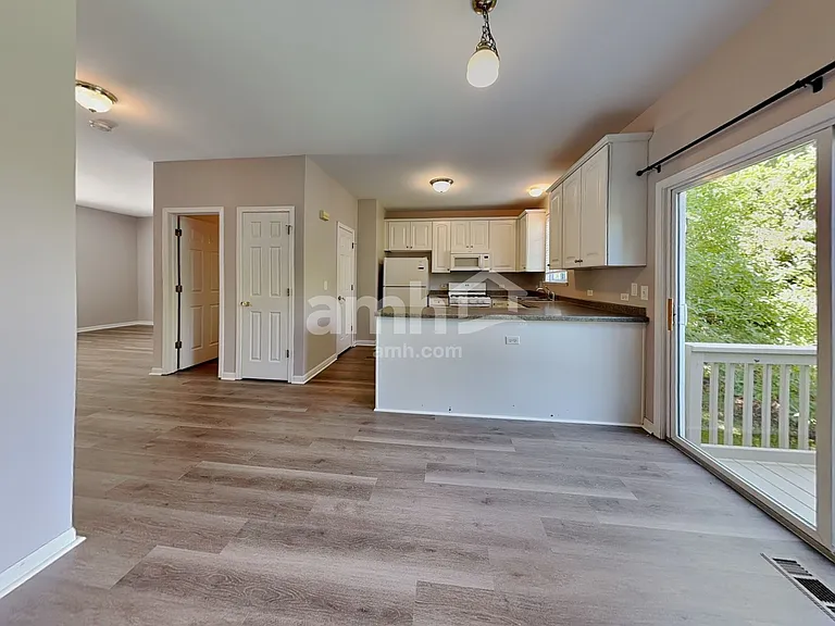 312 Evergreen Cir — Photo 8