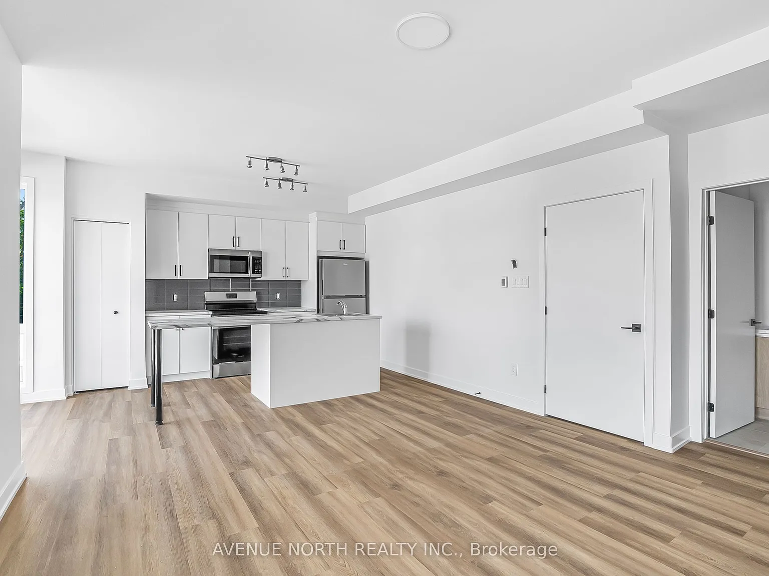 1 bed, $1,825 — Photo 2