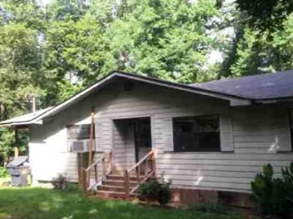 77 E Lacon Loop, Falkville, AL 35622