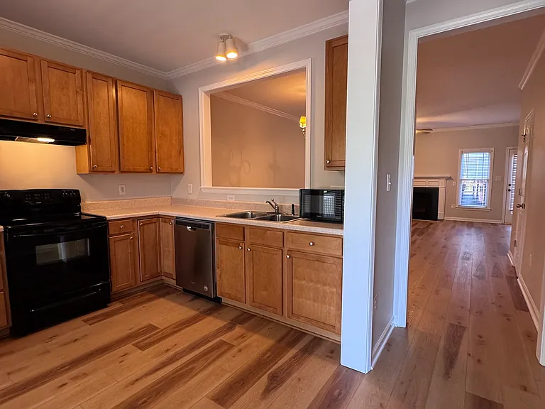1106 Bungalow Park Dr — Photo 2