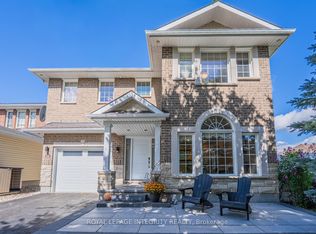 119 Woliston Cres, Ottawa, ON K2W 1G5