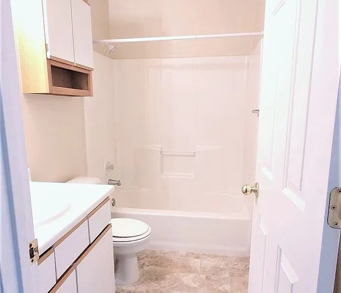 617 Saratoga Dr #104 — Photo 10