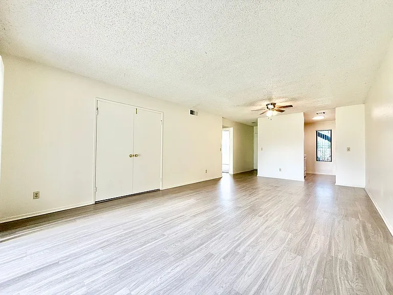 NewBL PS T 81351 — Photo 2