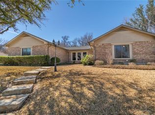 2 Fox Hollow St, Gainesville, TX 76240