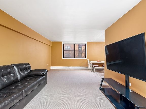 3rd image of 9930 59th Ave APT 4A